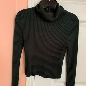 Green turtle neck